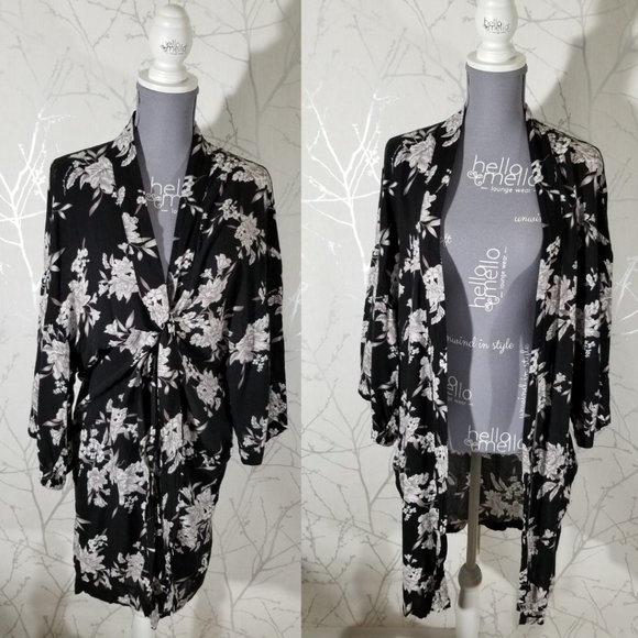 Spiritual Gangster Black Floral Print Maya Kimono - Picture 2 of 5